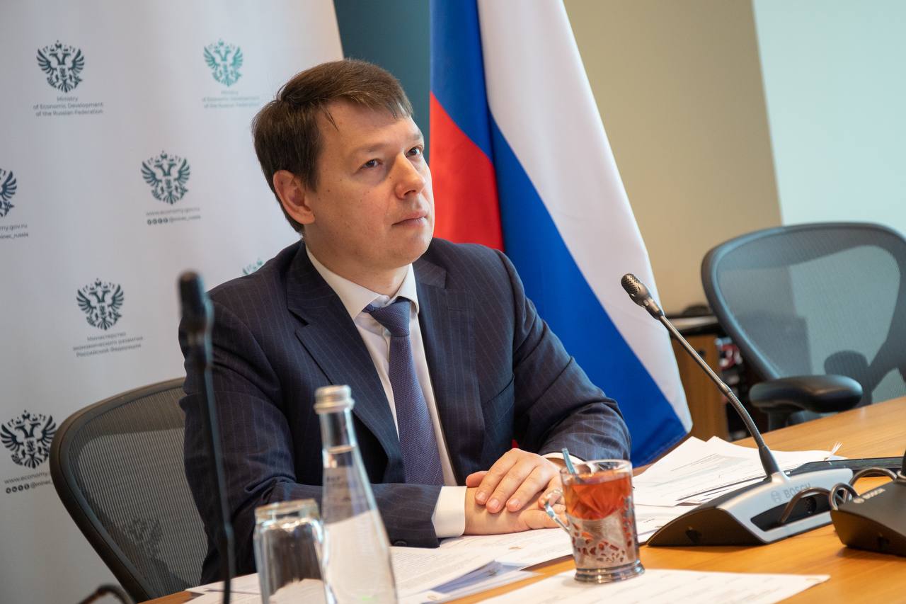 Министры государств ШОС подписали Меморандум об укреплении сотрудничества в сфере цепочек поставок Министры государств ШОС подписали Меморандум об укреплении сотрудничества в сфере цепочек поставок
