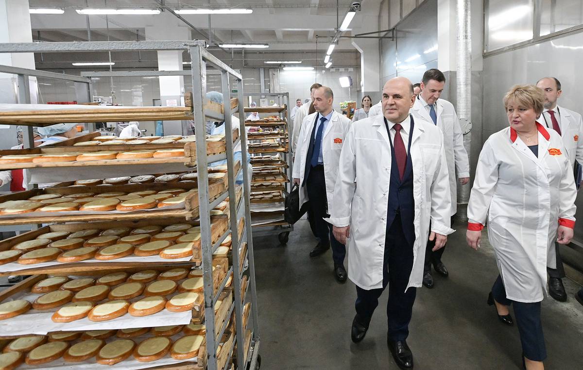 Мишустин поддержал предложение распространить льготный автолизинг на предприятия пищепрома