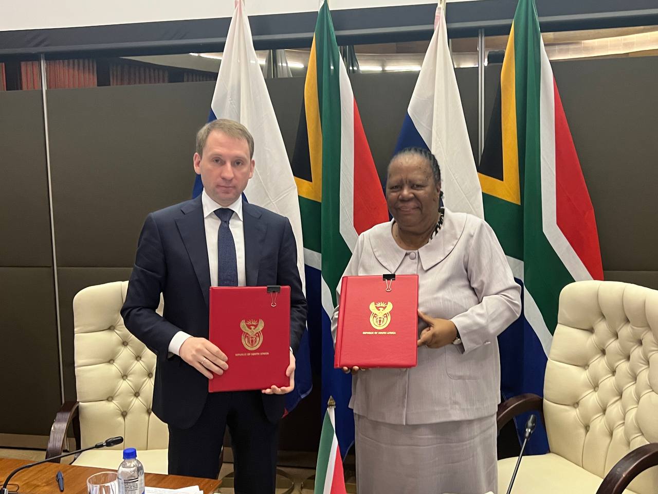 Геология, энергетика, промышленность, сельское хозяйство: на 17-м заседании МПК Россия-ЮАР обсудили ключевые направления сотрудничества двух стран