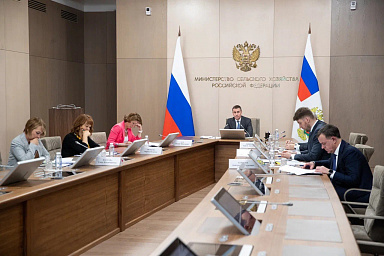 На оперштабе Минсельхоза России обсудили подготовку к посевной и доведение господдержки до аграриев На оперштабе Минсельхоза России обсудили подготовку к посевной и доведение господдержки до аграриев